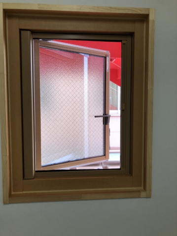 マドリモ：カバー工法で窓交換